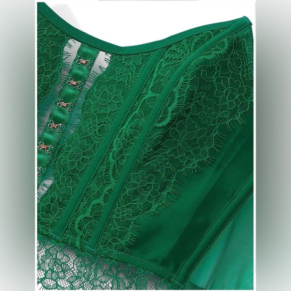 NWT VS Dream Angels Lace Corset Top - Picture 6 of 9